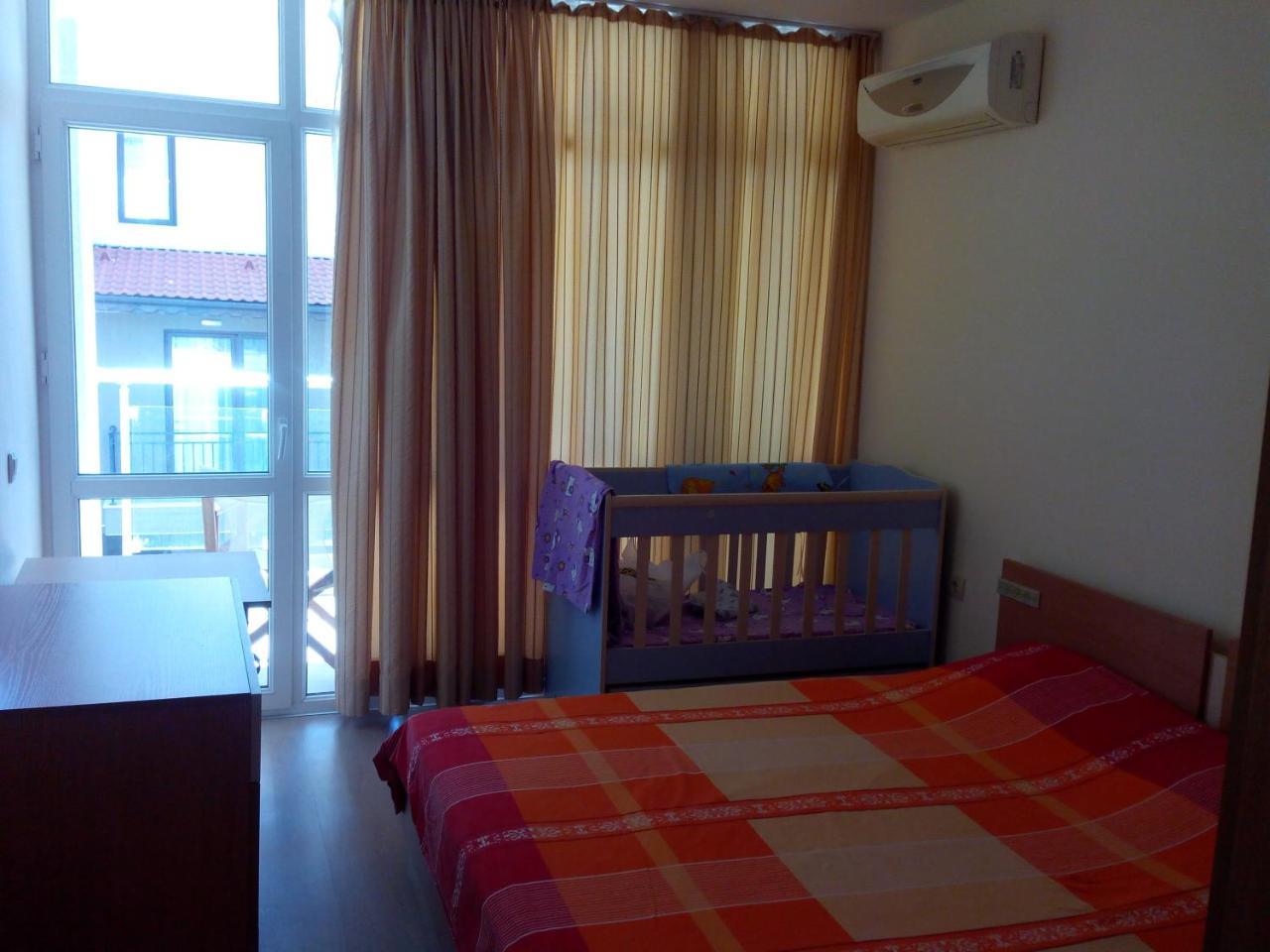 Sun City Apartments Sunny Beach Ngoại thất bức ảnh